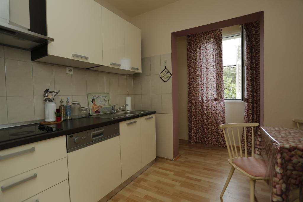 Apartment Magnolia Supetar Habitación foto